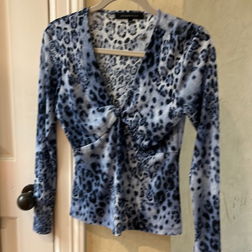 Mesmerize top
